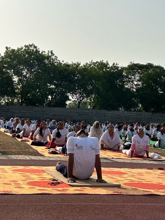 Shashankyoga's tweet photo. Glimpse of 9th international yoga day #IDY2023 #yoga #YogaForHealth #shashankyoga #shashankpatilyoga https://t.co/KMDFmU8vZP