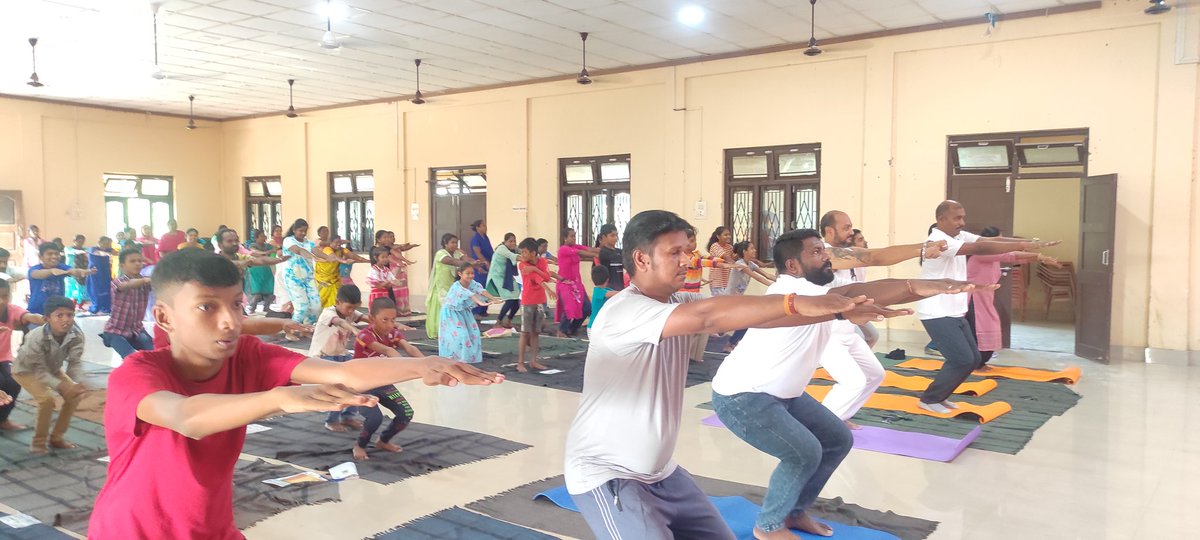 #InternationalDayofYoga2023 celebration in presence of Pradhan and other PRI members at  Gram Panchayat, Calicut, South Andaman