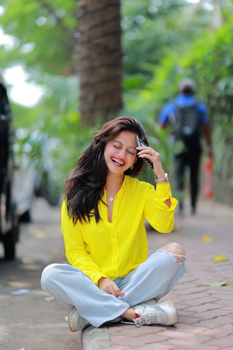 Tweet tweet 🐥
Right now …
“You look so much happier “
Is the Best Compliment I’m getting …💛