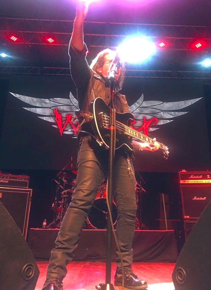  Happy birthday Mr.Kip Winger              9              