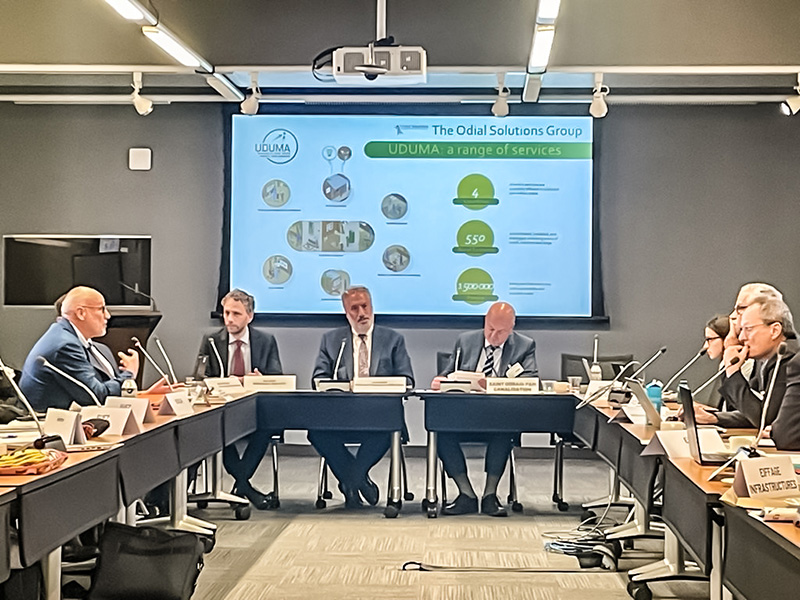 Uduma_Gestion's tweet photo. #FR_💡🌍#INNOVATION #DISRUPTIVE – Mission d’entreprises @MEDEF_I @IFC_org @WorldBank à Washington. @ThierryBarbotte @Uduma_Gestion présente🎤un modèle innovant de #PPP permettant de soutenir durablement l’alimentation en #eau #potable💧des zones rurales africaines. #agenda2030 📆 https://t.co/8fYeCmbKCJ