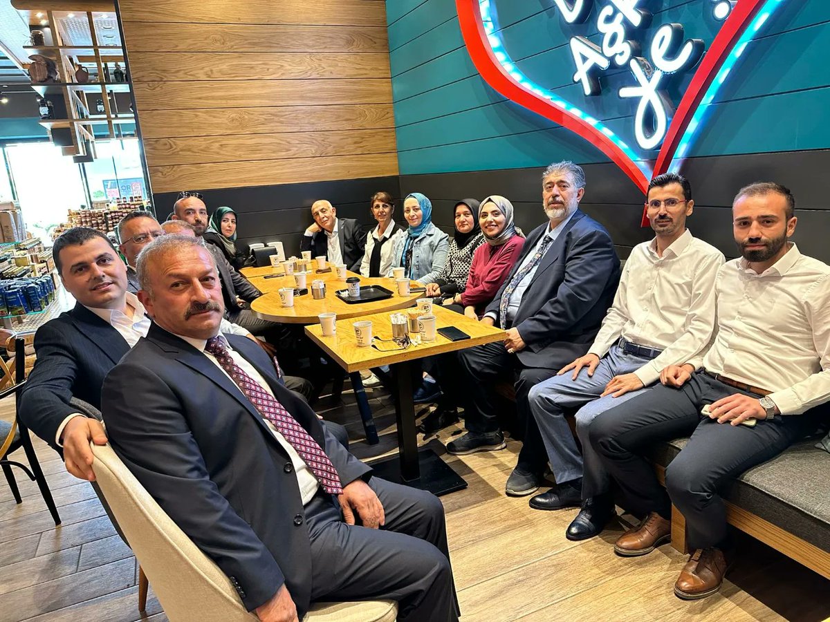 ekrem_toto's tweet photo. 📌ANKARA ZİYARETİ

İl Yönetim Kurulu Üyelerimizle Birlikte 28. Dönem Milletvekilliğine Seçilen Vekillerimiz Haluk İpek ve Hasan Çilez'e Hayırlı olsun Ziyaretinde Bulunmak ve Grup Toplantısına Katılmak için Ankara Yolundalar.

#turkiyeyüzyılıbaşladı https://t.co/BkS9lC5FGe