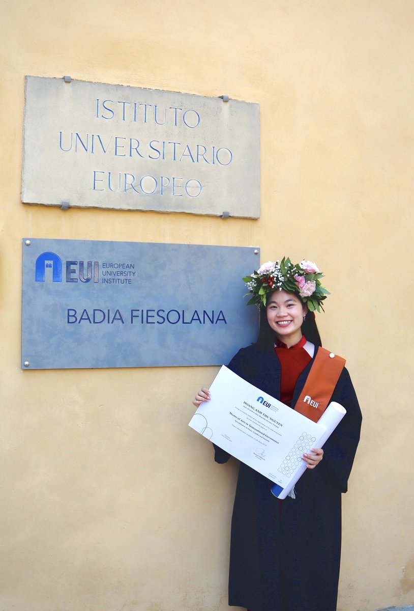 I graduated from European University Institute with a MA in Transnational Governance! 📍Next stop: National University of Singapore, PhD in Public Policy program