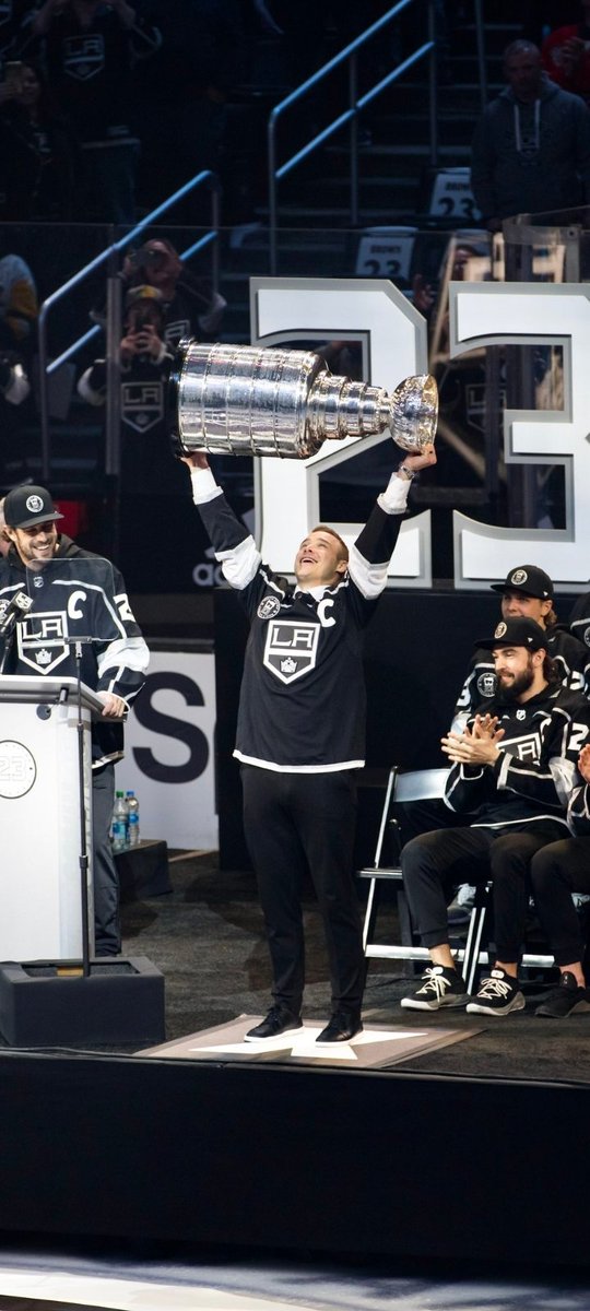 🚨 
20 years ago today, the LA Kings selected Dustin Brown with the 13th overall pick in the 2003 NHL draft. What a great pick it turned out to be. #GoKingsGo