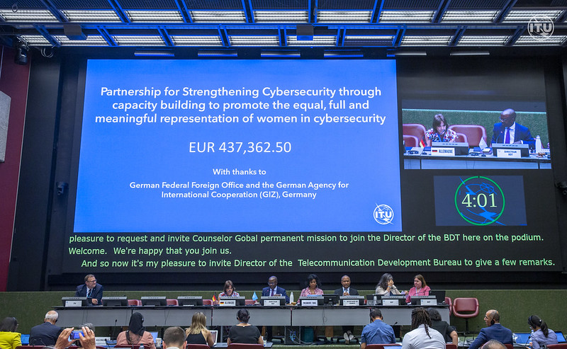 📢GREAT development and impactful action towards strengthening #CYBERSECURITY through capacity building building

THANK YOU @GermanyDiplo and @giz_gmbh 

LEARN more about #HerCyberTracks in #Africa and #Europe => 
itu.int/en/ITU-D/Cyber…

#BDT4Impact #ITUtdag