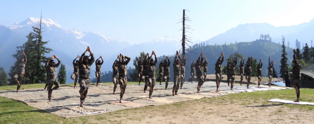 AmolDane13's tweet photo. #InternationalYogaDay #InternationalYogaDay2023 #IYD23 #YogaDay2023 https://t.co/ZJrQ4PvGK1