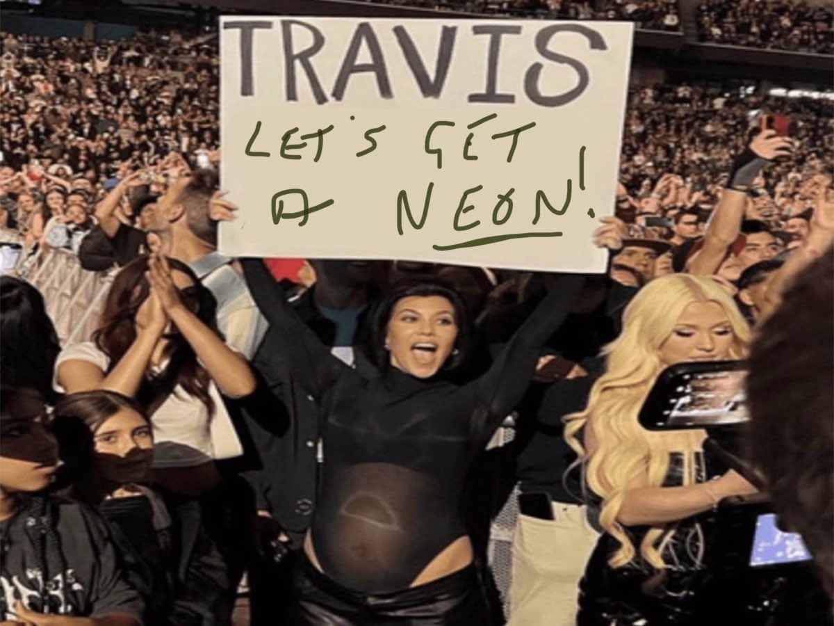 #travis #KOURTNEY #KourtneyKardashian #kardashian