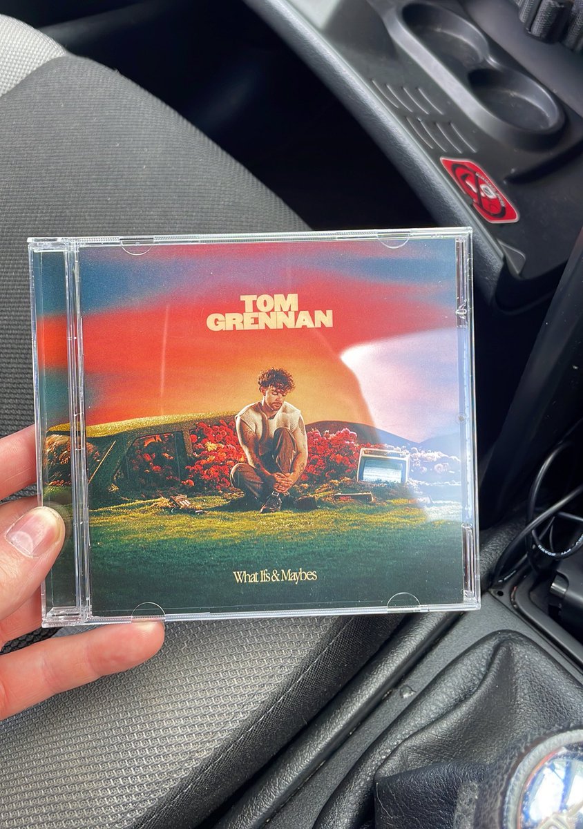 Who still listens to CD’s in the car ? 🤪 @Tom_Grennan #tomgrennan