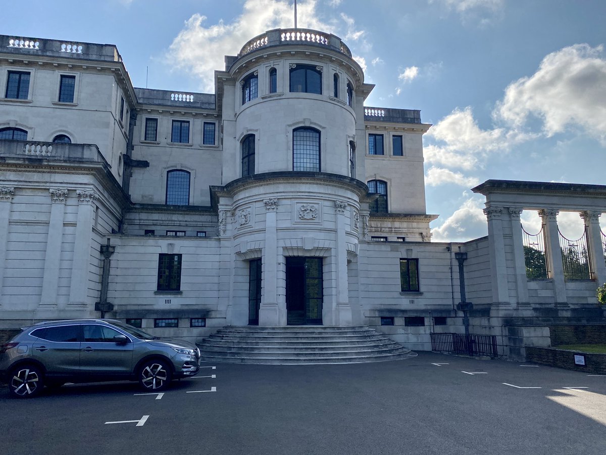 The Old House is looking resplendent, as always. Excited to be at NLCS in London to work with all of the new International teachers on their induction.
