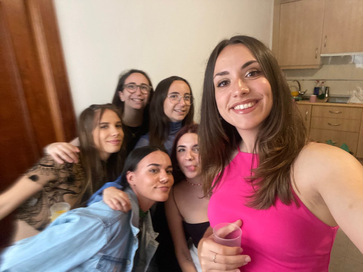 Elena_207's tweet photo. Siempre siempre 🩷✨ https://t.co/gJFix3WyhE