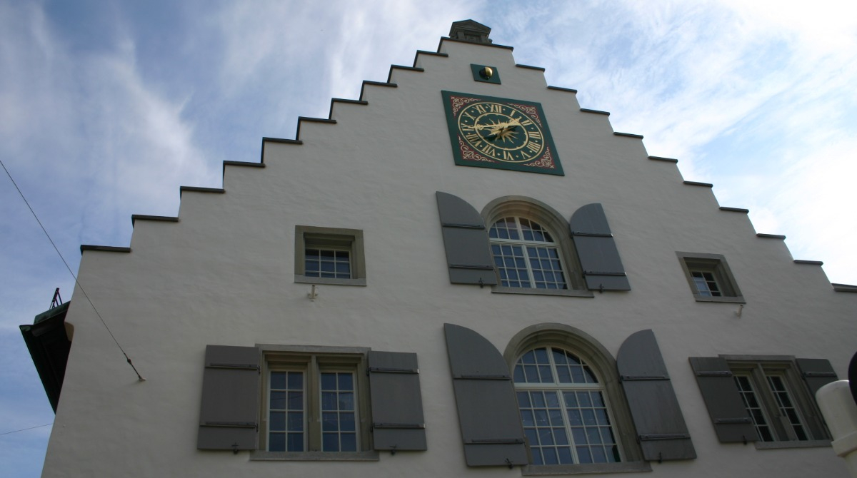 Das Traktandum «Richtplan» der Stadtparlamentssitzung vom nächsten Dienstag, 27. Juni 2023 wird ziemlich sicher verschoben. Die Fraktionen benötigen für das Studium der Unterlagen der Liegenschaften- und Baukommission LBK mehr Zeit. ^jv
stadt.sg.ch/news/stsg_medi…