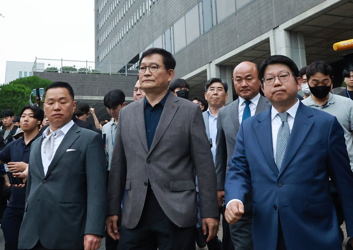 JTBC정치부회의 tweet media