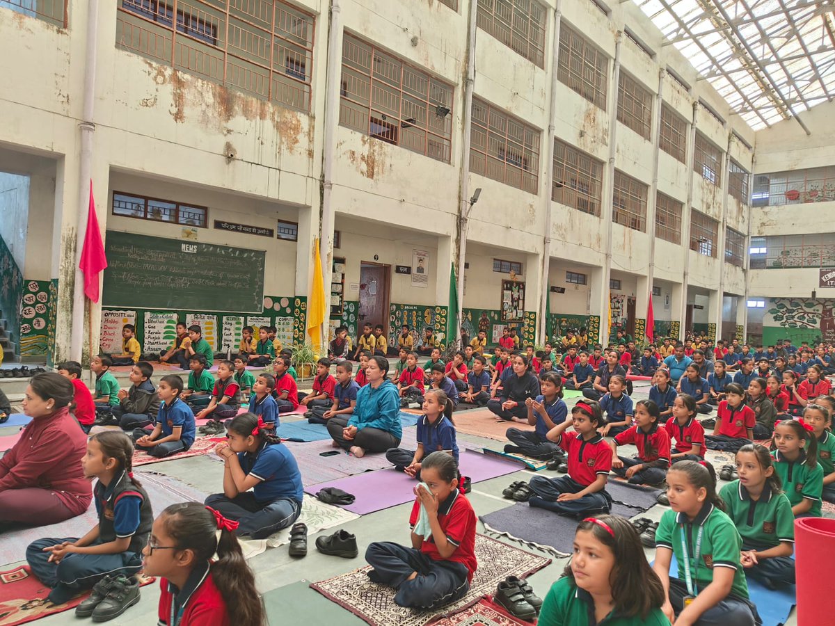 KvitbpM's tweet photo. CELEBRATING INTERNATIONAL YOGA DAY IN KV ITBP MERTHI.
@ro_kvs
@KVS_HQ https://t.co/nPaO3qrLpI