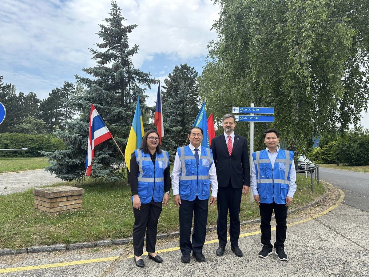 CZEmbassyTHA tweet picture