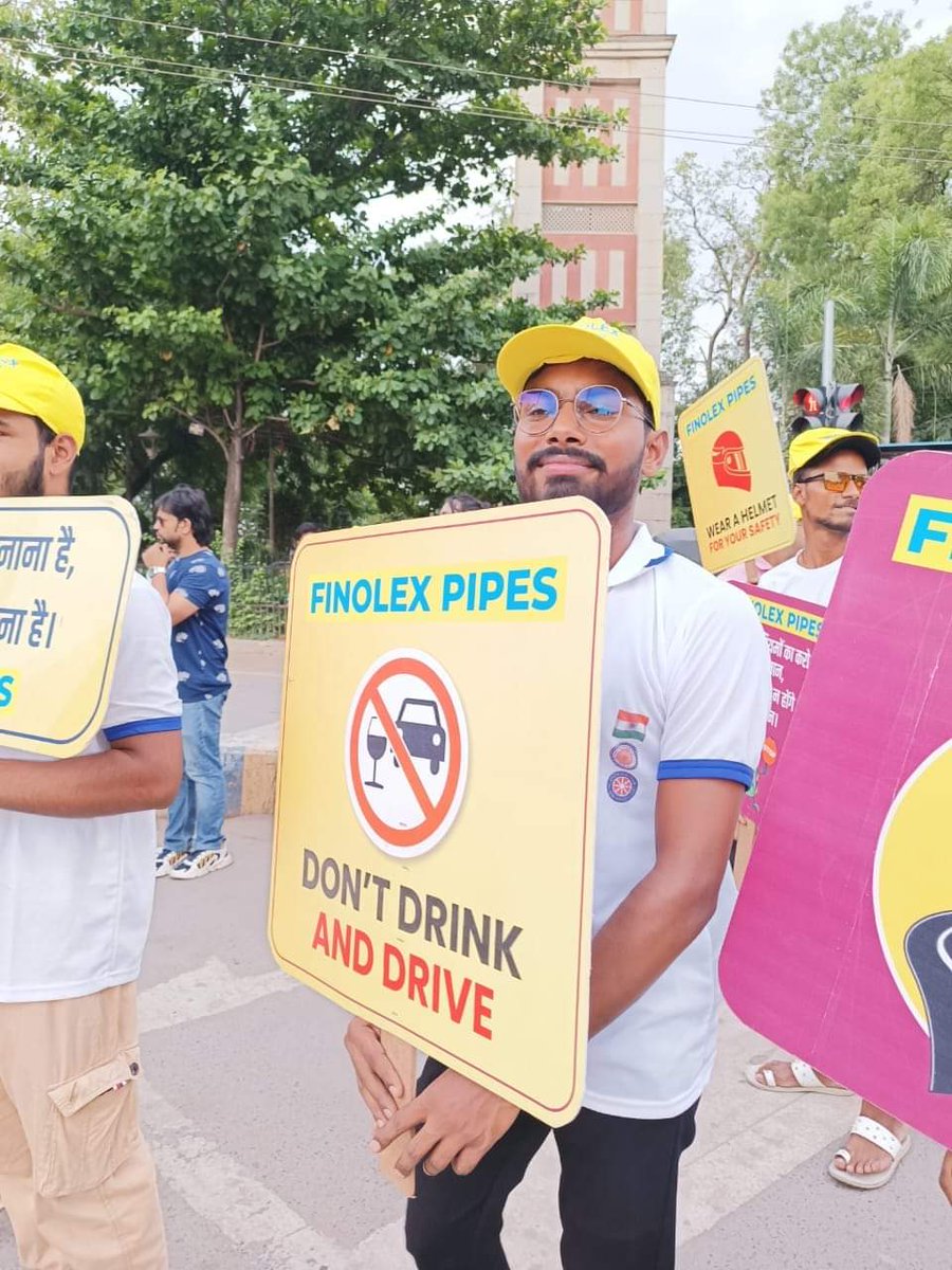 nssggcuCG's tweet photo. Terrific words: prevention is better than cure 
With the guidance of hon'ble VC, sir @chakrawalalok the traffic awareness campaign was organized by the volunteers of @ggv_smc Making sure to informed everyone around.
@NSSRDBhopal @_NSSIndia @ChhattisgarhCMO @YASMinistry
@askabir_ https://t.co/jH6nIFFHYV