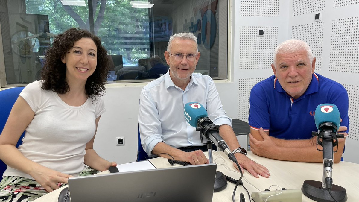 🎶En el #DíaEuropeoMúsica rendimos un merecido homenaje a nuestro compañero Ángel H. Sopena, que se jubila después de tres décadas en <a href="/MContrabando/">Música de Contrabando</a> 🎸

📻Escúchanos #EnDirecto en #PlazaPública con Alberto Soler y <a href="/RebecaEscribano/">Rebeca Escribano</a> 

👉🏻orm.es/directo/orm/