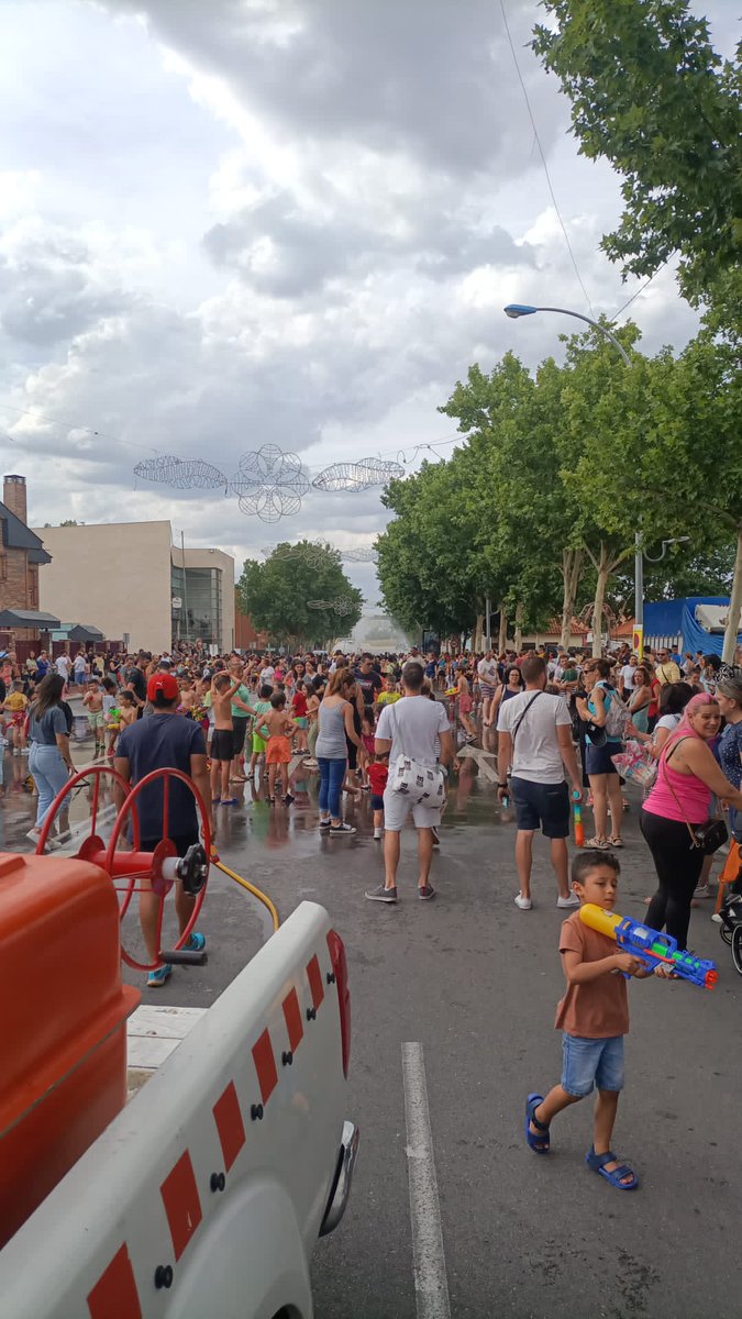 Ayer finalizamos nuestras fiestas del agua.
Agradecer una vez más el enorme esfuerzo que han realizado nuestros voluntarios. 
Gracias por que sin vosotros esto no sería posible.