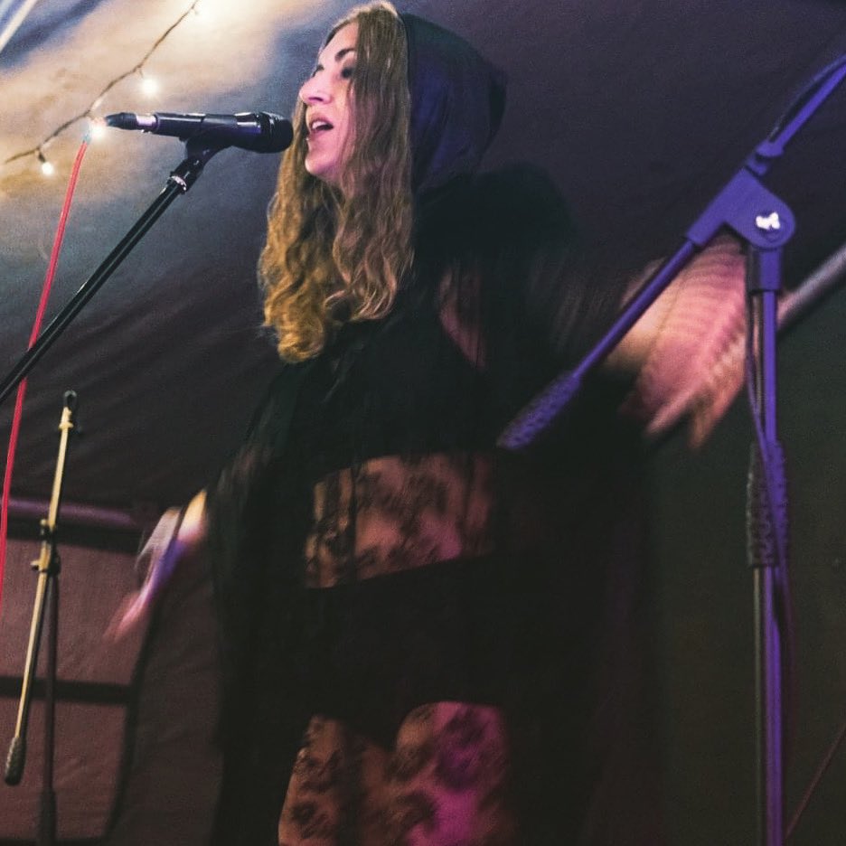 Summer Solstice celebration this Friday ❤️ Minerva will be performing in Glasgow at Flying Duck to celebrate the sun. Also on the line up are Girobabies and Texture. Let bring the energy up up up 🎶

skiddle.com/whats-on/Glasg…

#triphop #dubstep #witchhouse #glasgowmusic
