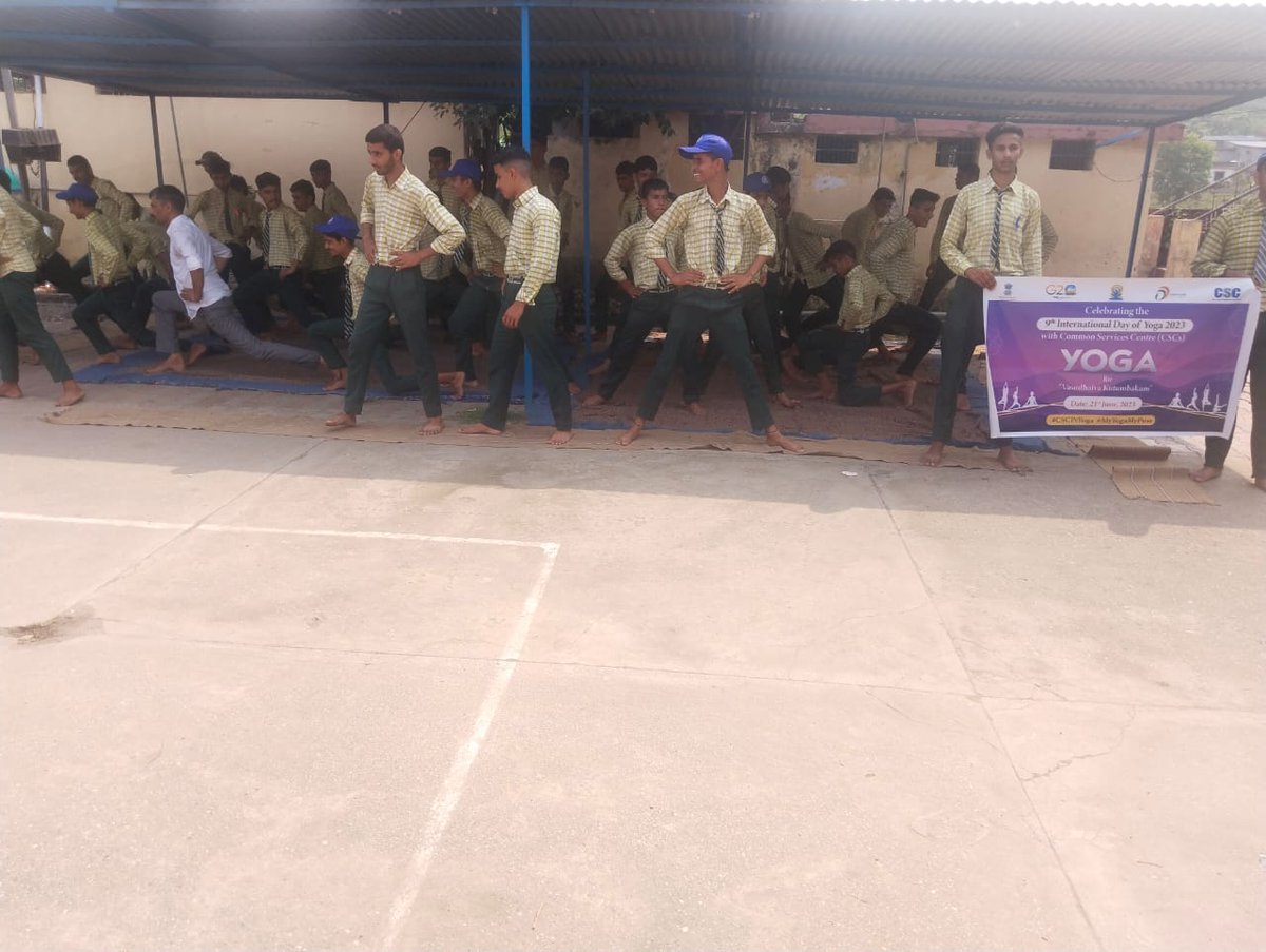 CSCKangra001's tweet photo. आत्मा से जुड़ने के लिए योग दर्शन बहुत जरुरी है I Celebrate 9th International Yoga Day by CSC centres of Kangra .
@CSCegov_

@CSCSPV_Health

#CSCPeYoga #MyYogaMyPose
@ashok_chauhanHP

@sanjaykrakesh

@DcKangra

@Lucky_csc

@DM1987_vijay

@ChhunkuR https://t.co/USUPjlYPCk