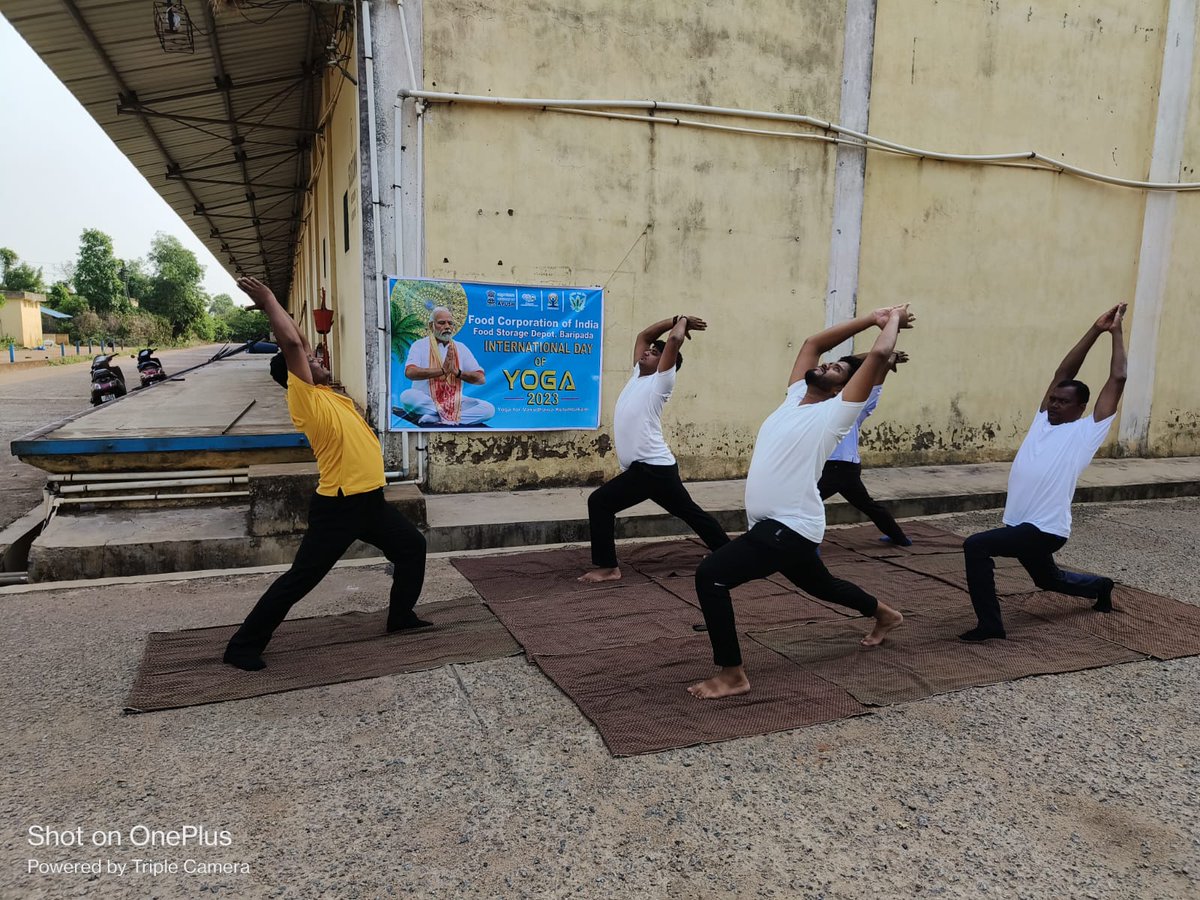FCIBalasore's tweet photo. Celebration of 9th International Yoga Day at FCI, FSD, Baripada. https://t.co/M9W2TOwDms