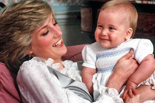 Princess Diana and prince William 🥺💖
#HappyBirthdayPrinceWilliam