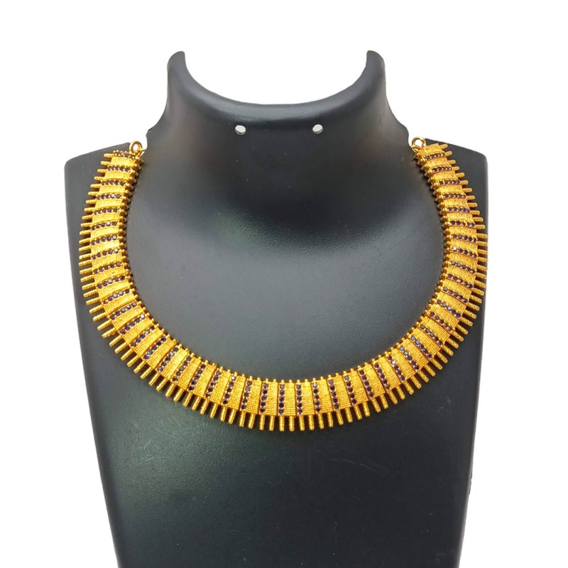 Kollam Supreme Exquisite Semi-precious Stones Matte Gold Plated Choker
Buy Online: ow.ly/vmwB50OJMks
.
.
.
#kollamsupreme #onlineshopping #imitationjewellery #fashionjewellery  #jewelryaddict #matte necklaces #necklaceoftheday #necklacejewelry #traditionalewellery #choker