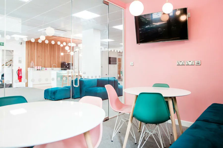 Stunning Business Centre in heart of  #Cardiff 😍
#officetolet #officesearch #privateoffice #coworking #cardiffcity #cardiff #uk #wales #welshcompanies #SmallBusiness #officetolet #officespace #officehunt