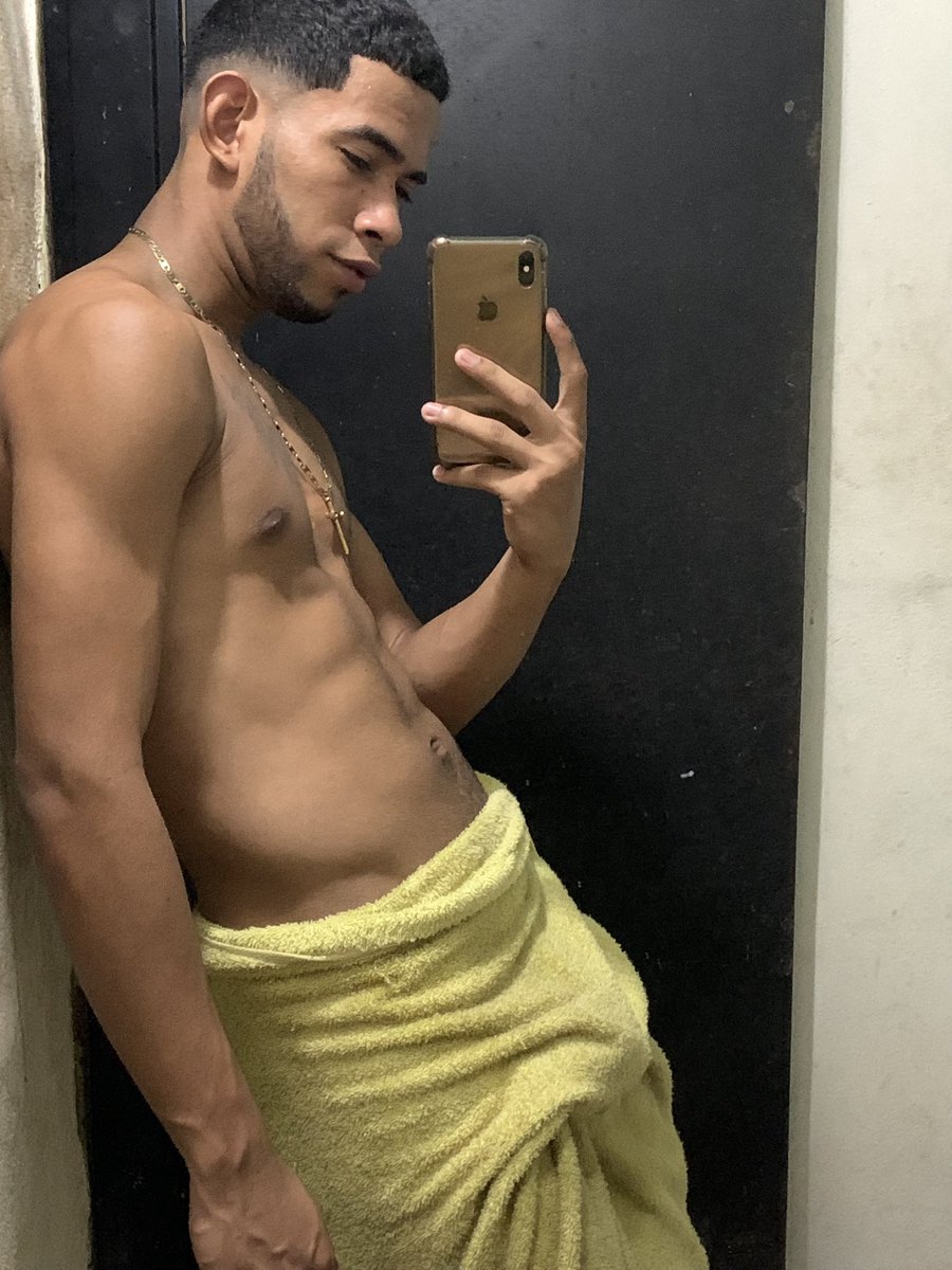 Couplegold3's tweet photo. #Onlyfans.con @Flirt4Free https://t.co/AkIXy0wiug