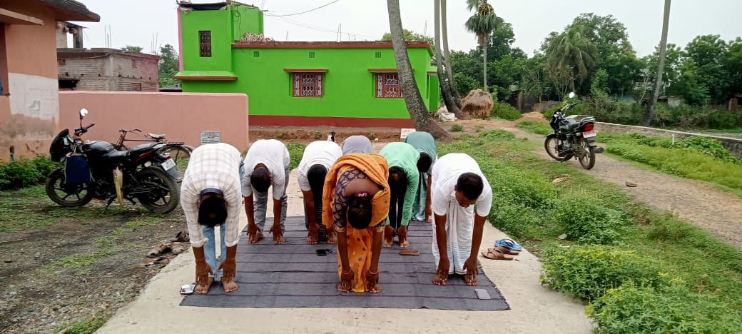 Celebrating the international Day of Yoga 2023 With CSC VLE Sahibganj Jharkhand.

#CSCPeYoga 
#MyYogaMyPose 

<a href="/CSCegov_/">CSCeGov</a> 
<a href="/CSCJharkhand/">CSC Jharkhand</a> 
<a href="/spm_jharkhand/">Wasim Imam</a>