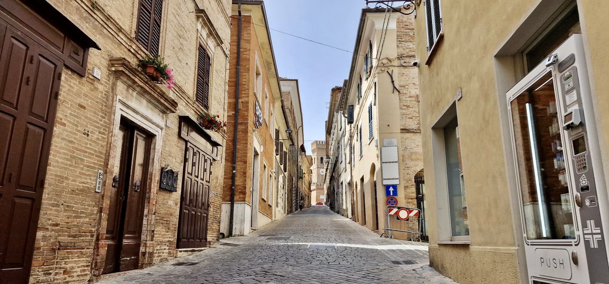 PGI_TV's tweet photo. 🔴 ℝ𝕚𝕡𝕣𝕖𝕤𝕖 𝕚𝕟 ℂ𝕠𝕣𝕤𝕠
.
📍 OSTRA
.
.
#raccontiamoilbelpaese
#ostra #ancona #marche #misa #senigallia #colline #borgo #collegiata #italia #italy #visititaly #doc
p͟r͟o͟s͟s͟i͟m͟a͟m͟e͟n͟t͟e͟ ͟s͟u͟
🇮🇹 𝗣𝗶𝗰𝗰𝗼𝗹𝗮𝗚𝗿𝗮𝗻𝗱𝗲𝗜𝘁𝗮𝗹𝗶𝗮.𝗧𝗩 https://t.co/P3rvmDbQJt