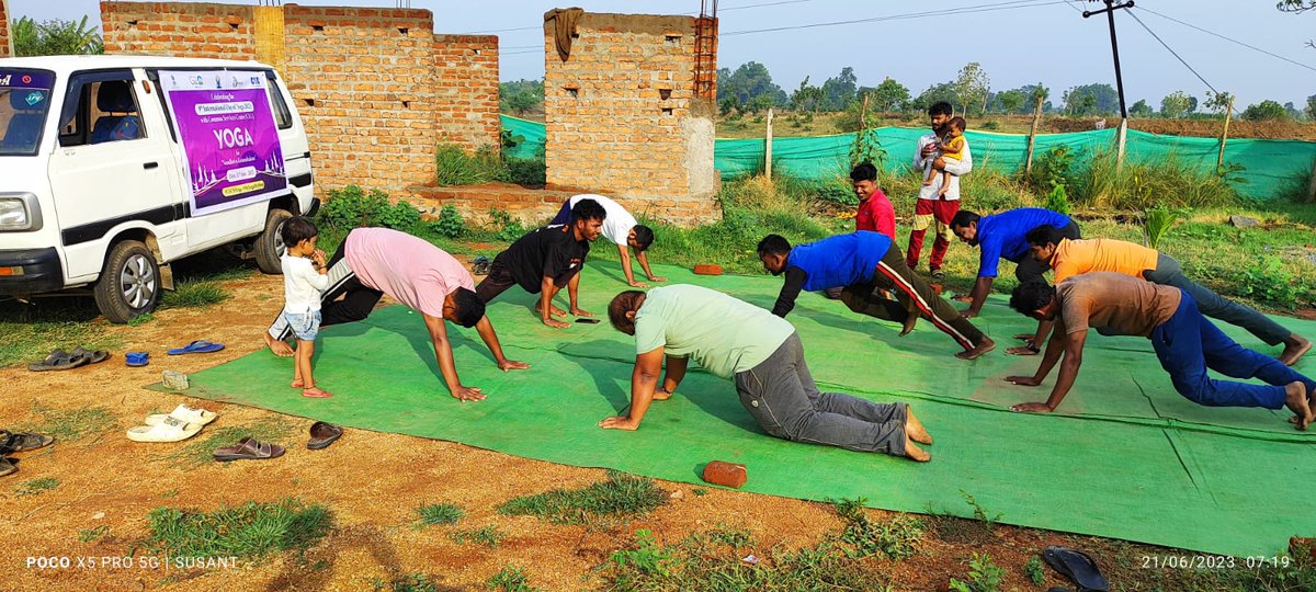 9th international yoga day celebration Nabarangpur district Jharigam
#CSCPeYoga #myyogamypose <a href="/CSCegov_/">CSCeGov</a> <a href="/CSCSPV_Health/">CSC Health</a> <a href="/ceo_csc/">CEO_CSC e-Governance</a> <a href="/OdishaSpv/">CSC SPV Odisha</a> <a href="/cscspvngp/">CSCSPV NABARANGPUR</a> <a href="/MDAnish09044510/">MD Anish</a> <a href="/SoumyaR47050996/">Soumya Ranjan Nayak</a>