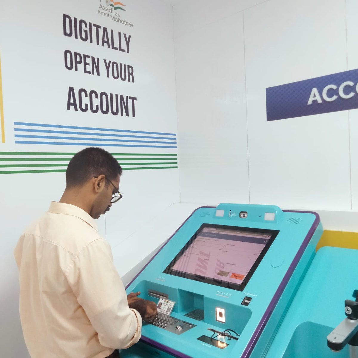 jaferhisham's tweet photo. Prompt &amp; efficient service, less than 15 minutes to open an account in #DBU_Kavaratti  Thank you @canarabank @DFS_India @FinMinIndia @PMOIndia @_DigitalIndia https://t.co/RAOf8btleb