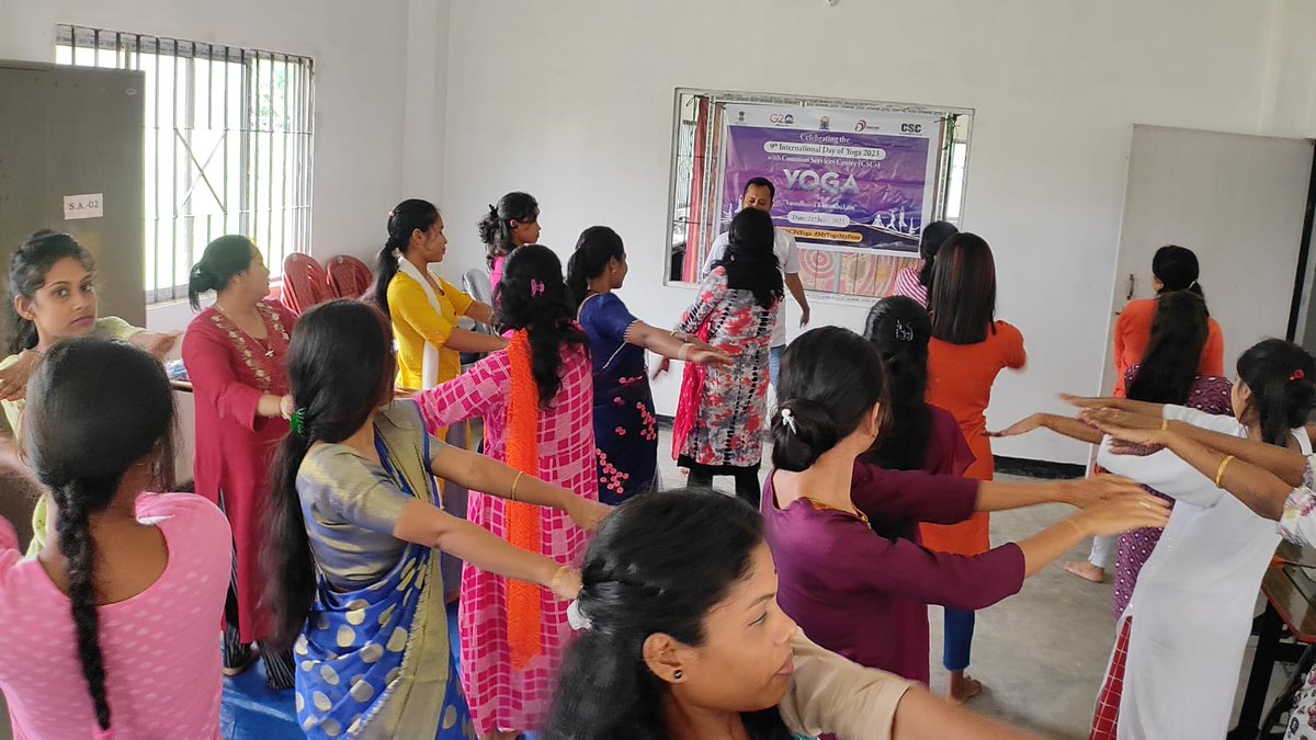 CscDarrang's tweet photo. Happy International Yoga Day, everyone!
VLE- Kishor Kumar Sarmah
District- Darrang
State-Assam
CSC ID- 532125240019
#CSCPeYoga
@moayush
@CSCegov_
@CSCSPV_Health
#CSCpeYoga
#MyYogaMyPose https://t.co/SxDH2bCpdl
