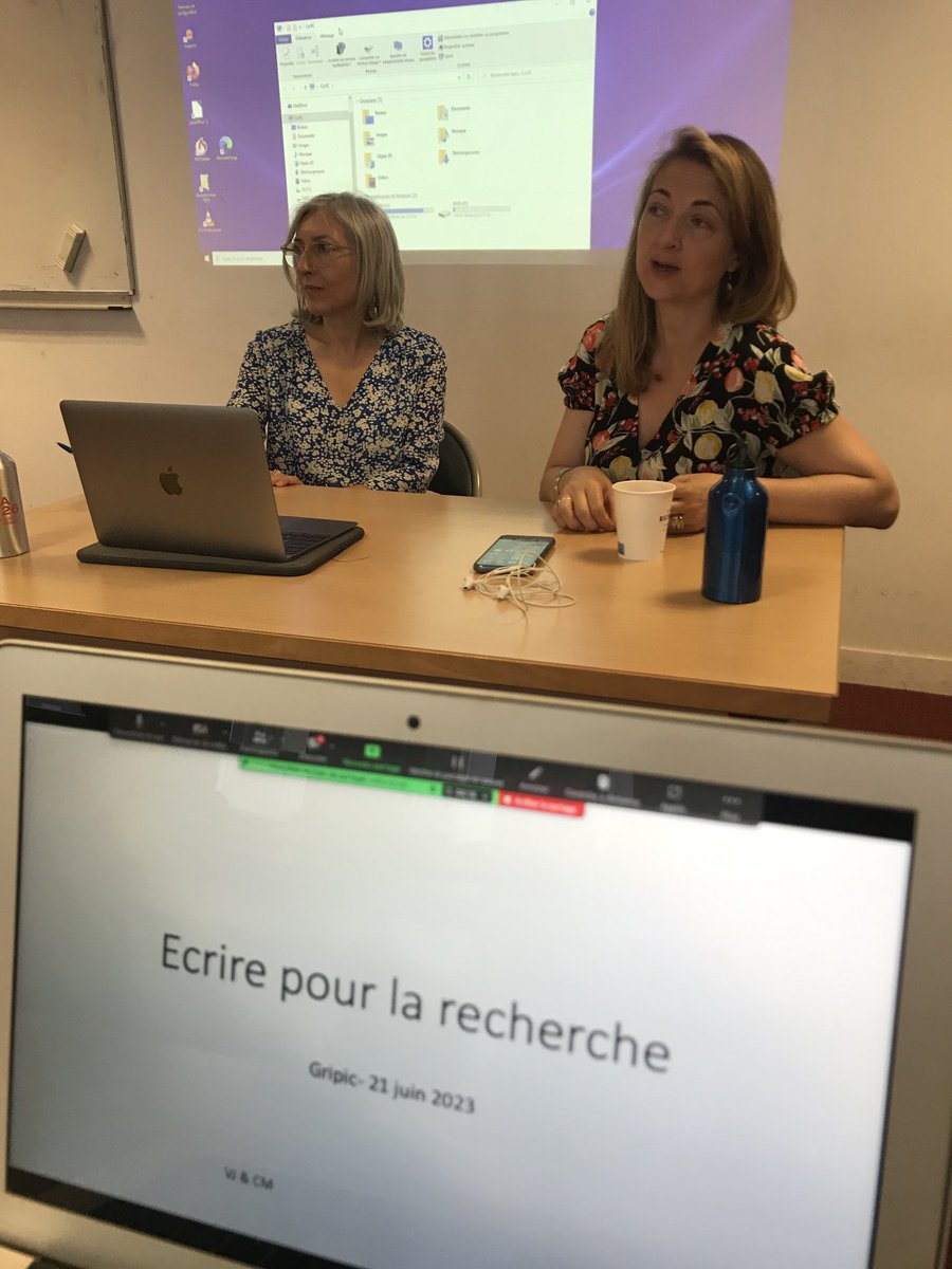 ⁦⁦<a href="/CarolineMarti1/">Caroline M</a>⁩ et ⁦⁦<a href="/vjulliar/">Virginie Julliard</a>⁩ animent les Gripicales sur la l’écriture dans le monde de la recherche. Publish or perish version française! —⁦<a href="/Gripic_Celsa/">GRIPIC (Celsa – Sorbonne Université)</a>⁩ ⁦<a href="/CELSA_Officiel/">CELSA</a>⁩ ⁦<a href="/LettresSorbonne/">Faculté des Lettres Sorbonne Université</a>⁩ ⁦<a href="/Sorbonne_Univ_/">Sorbonne Université</a>⁩