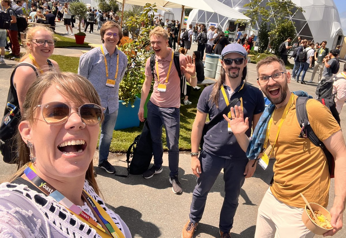 CaroleOlinger's tweet photo. Looks like we have a @cloudfest Hackathon reunion here, apparently! 😁👍
#CFHack #CFHack2023 #CloudFest
Missing @AndreyLipattsev on this pic, though! 🤗
w/@adamzielin &amp; @schlessera https://t.co/dPLajcrorG
