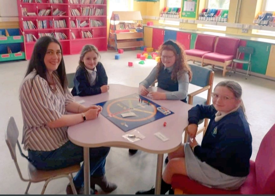 mulgrew_ciara's tweet image. Congratulations to the @bitcni #Time2Count pupils at #HollybushPS They really enjoyed their fun #Maths sessions &amp;amp; are feeling much more confident with numeracy thanks to the support of their lovely #volunteer from @AllstateNI #NumeracySkills ❤️➕➖➗✖️❤️