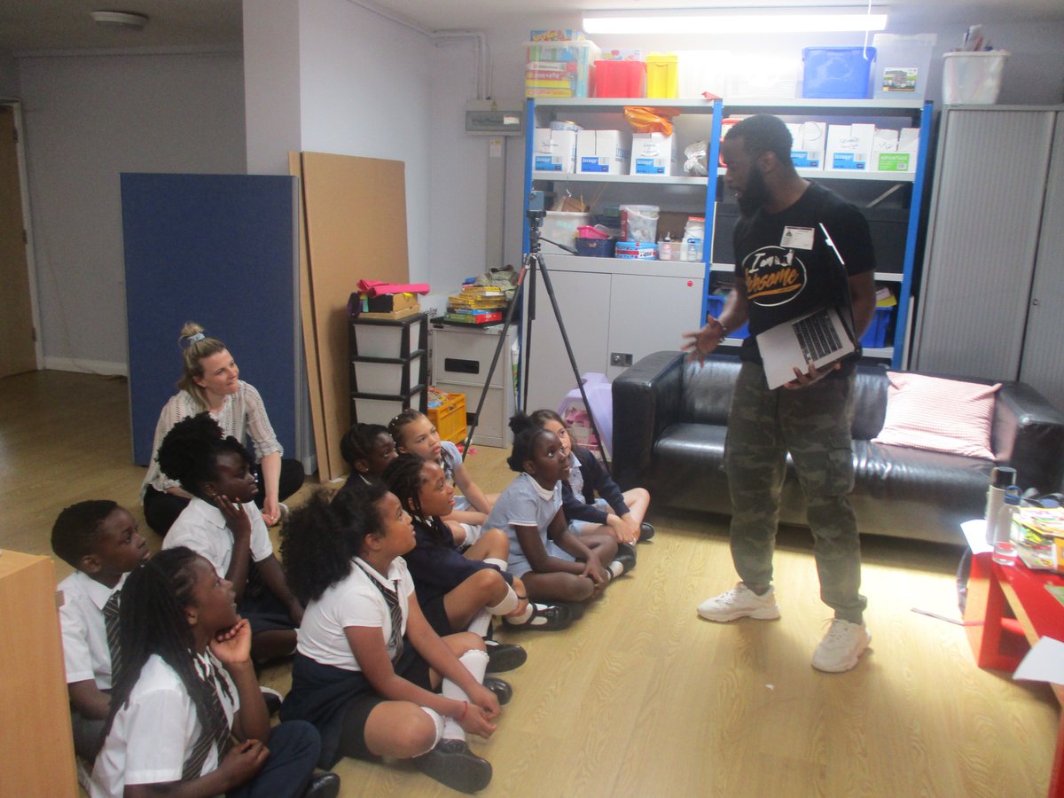 stmarksacademy1's tweet image. Fantastic workshop with @alimKamara as part of our #WriteHereWriteNow project with @polkatheatre.
This project has increased the creative confidence of the children whilst supporting them to create their own stories.

#Curriculum @MichaelRosenYes @PieCorbett @reach2trust