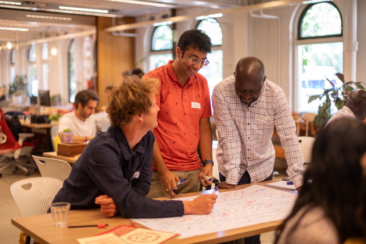 WhatDesignCanDo's tweet image. Last week we had the incredible opportunity to host our 13 #MakeitCircularChallenge winners in Amsterdam for a week-long Bootcamp on all things #circulardesign.

See the complete list of winners and their projects: bit.ly/3Ijb7zW