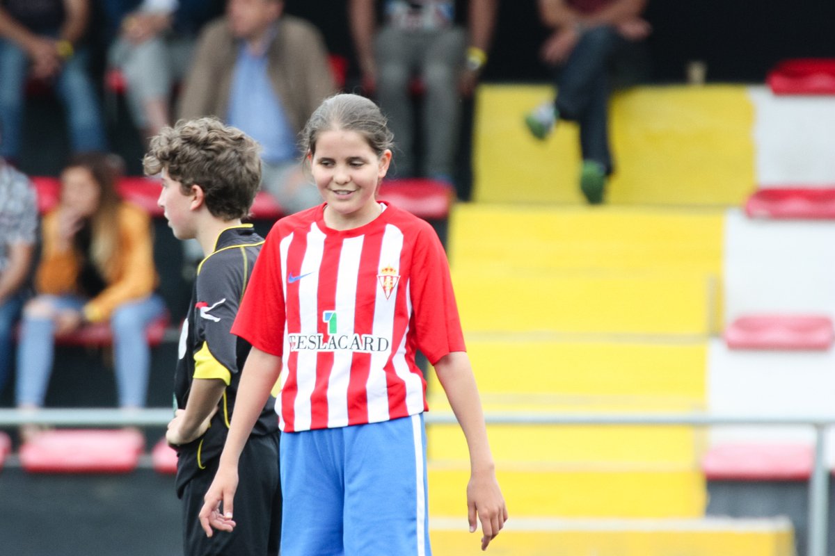 La sonrisa de saber que MAÑANA empieza a rodar el balón 😁⚽️ 👉 #SellaCupFemenina23

¡Qué ganas! 🙌