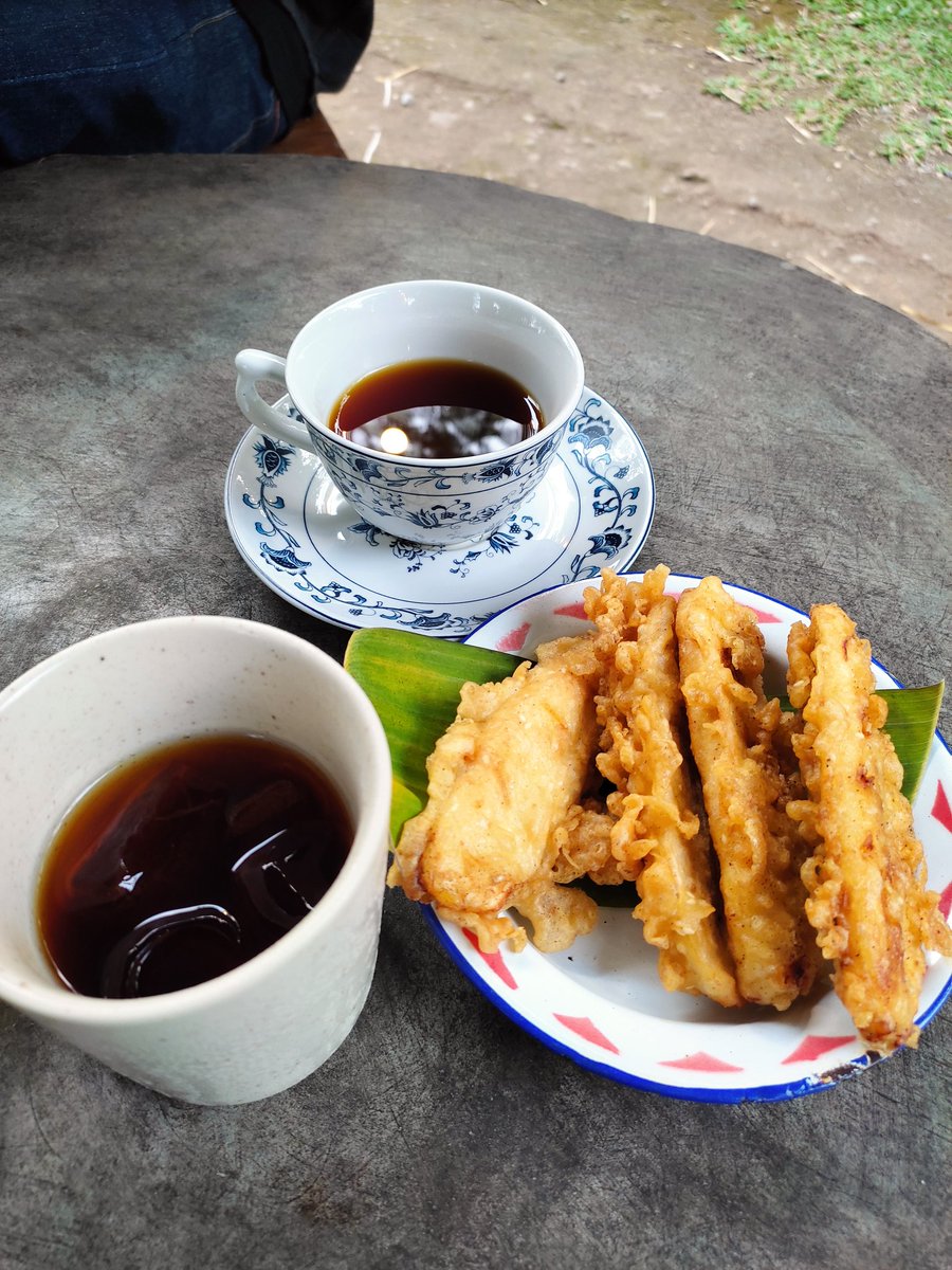 R I Y A N tweet media