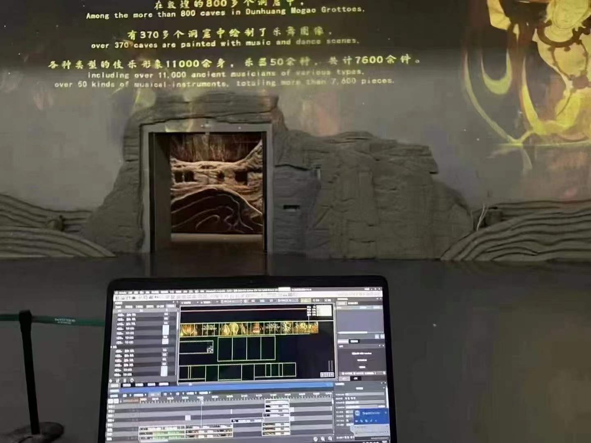 Minda_Wang_Nhat's tweet image. #Hirender was honored to be involved in the world&apos;s first cave-style #immersive experience drama &quot;Yue Dong Dunhuang&quot;. Visitors can walk, stand or sit in the viewing area, experience the realistic cave crossing, and feel the charm of Dunhuang culture.

#avsolution #mediaserver