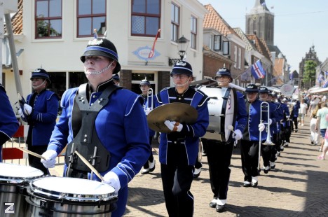 Dweilorkesten, volle terrassen en zomerse sferen tijdens Dweildag Hasselt dlvr.it/Sr0Wpz