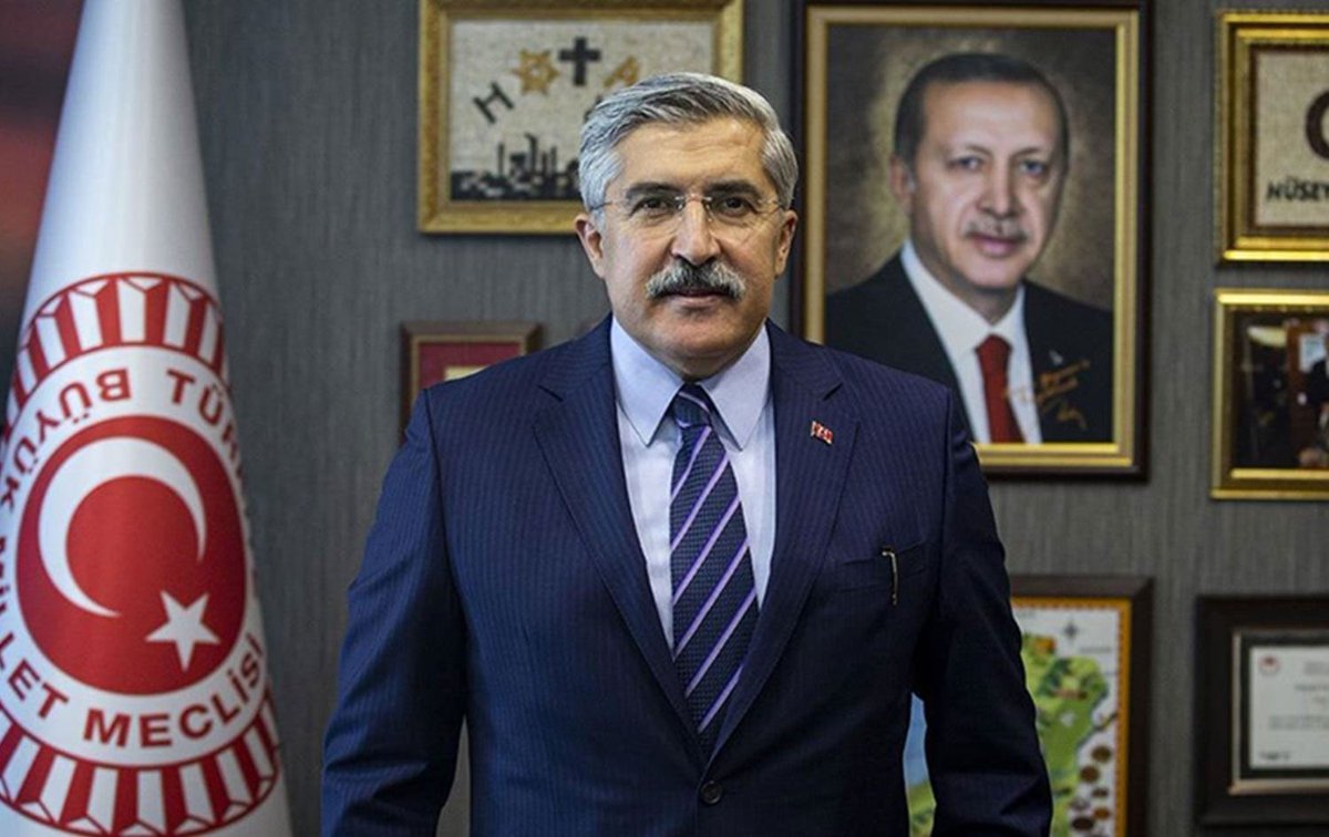 yirmiucderece's tweet photo. 📌AK Parti Hatay Milletvekili Hüseyin Yayman: "Erdoğan ikinci Atatürk olmuştur." https://t.co/yXGAWXJO2j