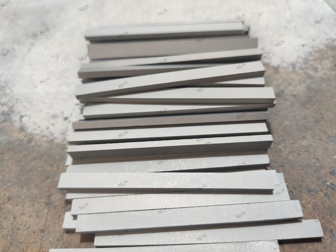 NLH_Ivy_Zhou's tweet photo. YG6/YG8 carbide strips are prepared, most competitive price, contact us for more information
Size
3mm*10mm*320mm
3mm*12mm*320mm
3mm*15mm*320mm
#carbideinserts #carbide #carbidetools #cuttingtools #cutters #woodworking #metalworking #solidcarbide #endmill https://t.co/40gxtT21wK