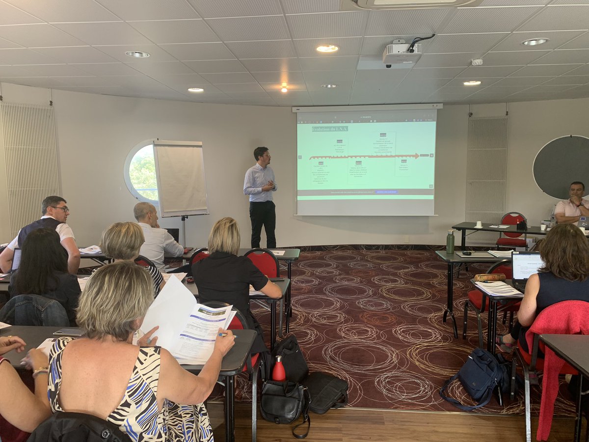 Séminaire académique des conseillers en formation professionnelle ayant pour thème central : « la place du conseiller en formation professionnelle dans un lycée professionnel reformé »