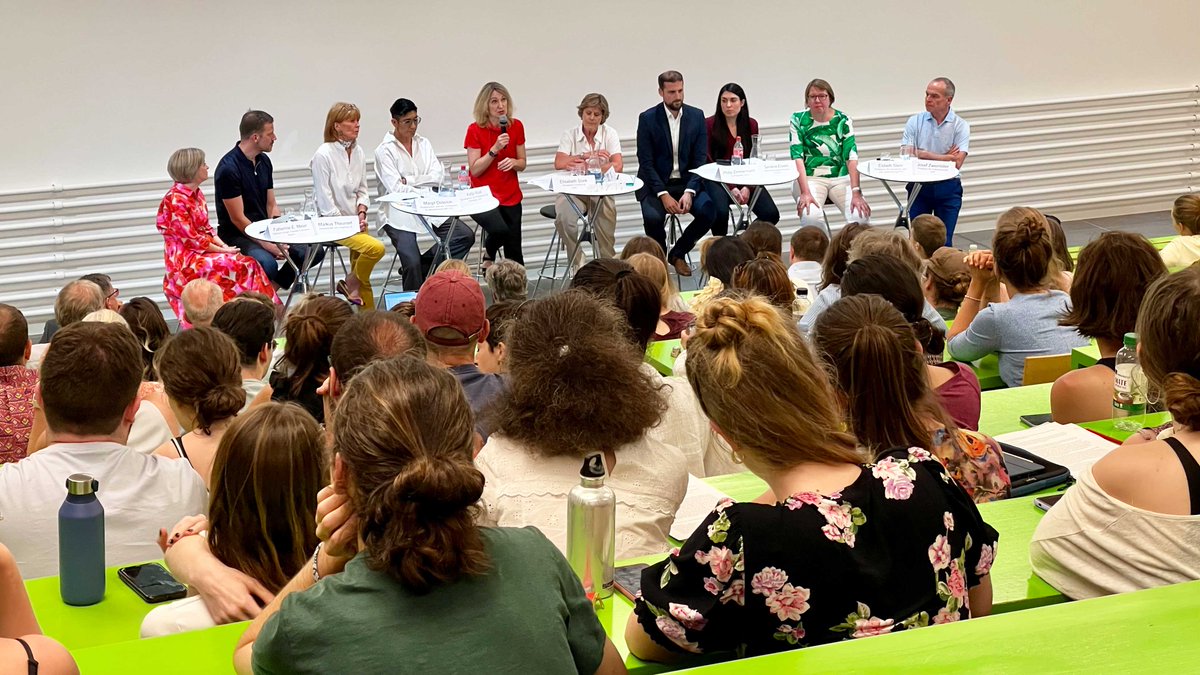 Podiumsveranstaltung zur «Leaky Pipeline»: Diskussion über Frauenkarrieren in der Wissenschaft
<a href="/UZH_ch/">Universität Zürich</a> 

news.uzh.ch/de/articles/ne…