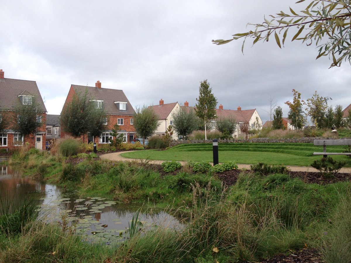Join head gardener Frances for a tour of Loftus Garden Village, Newport on Weds 12th July at 2pm. Loftus is a unique development of Arts and Crafts style houses, set within a 16 acre site which focuses on the landscape.
Email mail.wales@landscapeinstitute.org to book your place!