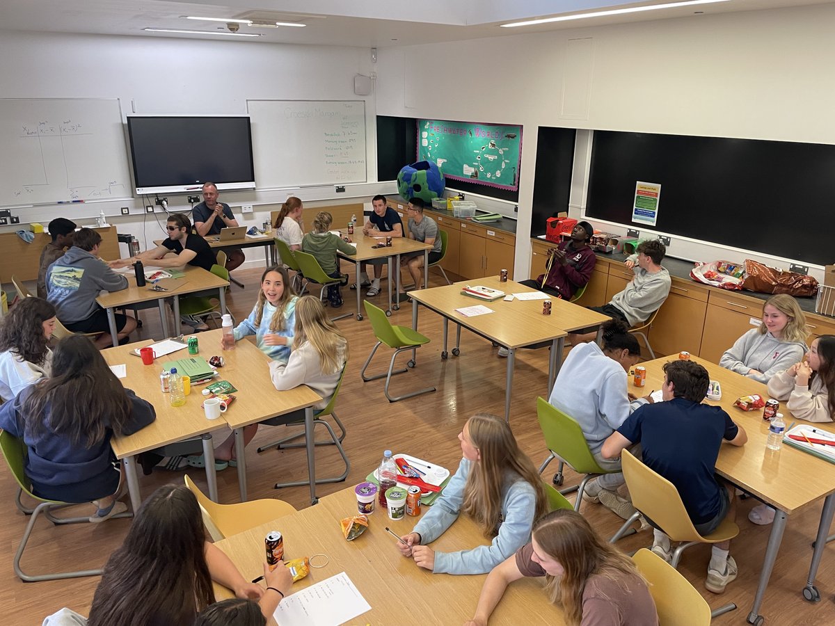 Congratulations to Team "Cheat" -  Daisy, Lizzie, Alice and Claudia - for winning the 2023 Biology Field Trip quiz! Scoring 50 out of a possible 70 points, very impressive!