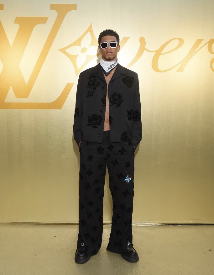 louis vuitton traje