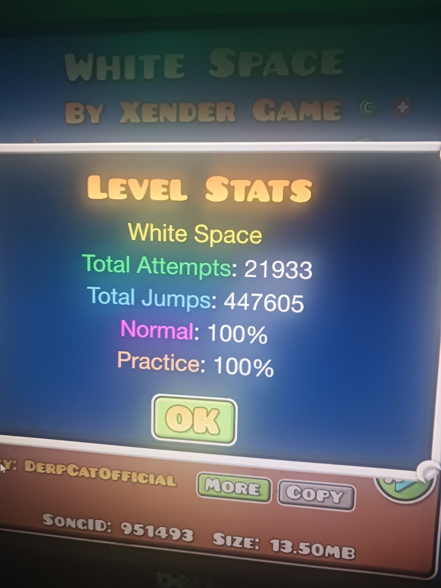 HEY GEOMETRY DASH I JUST BEAT YOUR LEVEL WHITE SPACE 21K ATT